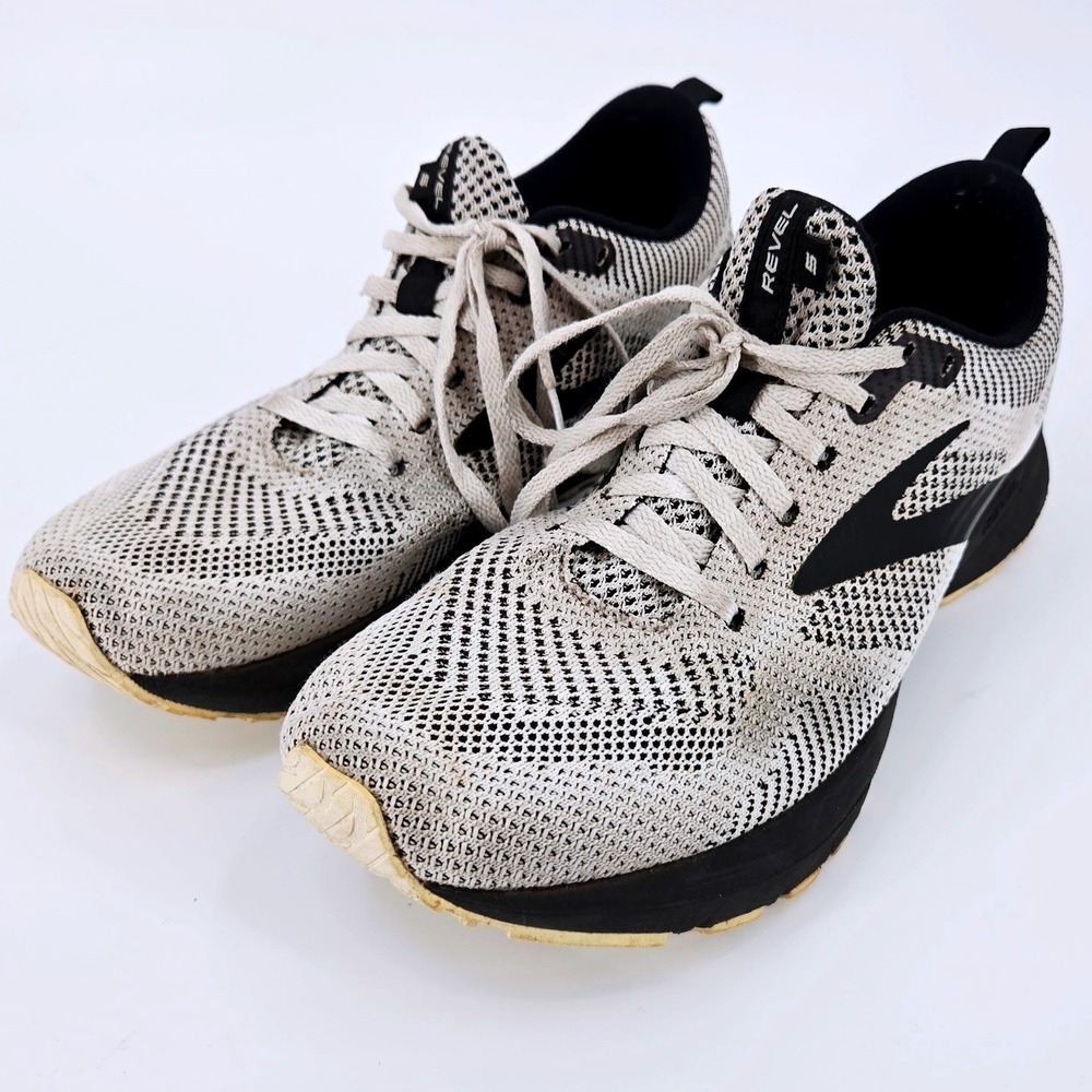 Brooks Size 11 Revel 5 Running Shoes White Black Mesh Neutral Cushion
